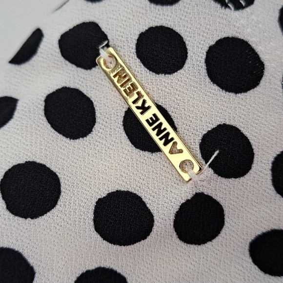 Anne Klein polka dot blouse size medium - Picture 6 of 7